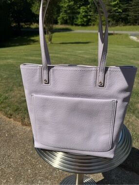 Classic Women's Tote Bag in Light Lavender
Lauren Conrad